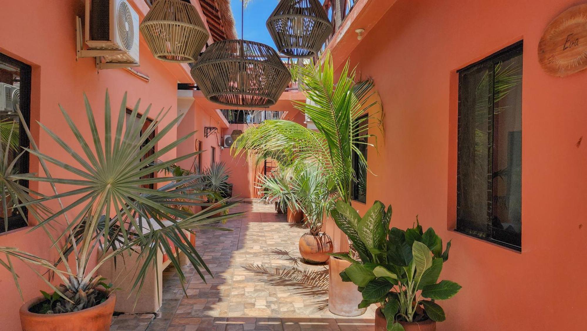 Апарт готель Casa Bonita (Adults Only) Пуерто-Ескондідо Екстер'єр фото